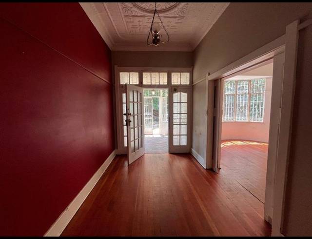 2 BEDROOM HOUSE FOR SALE IN KENSINGTON